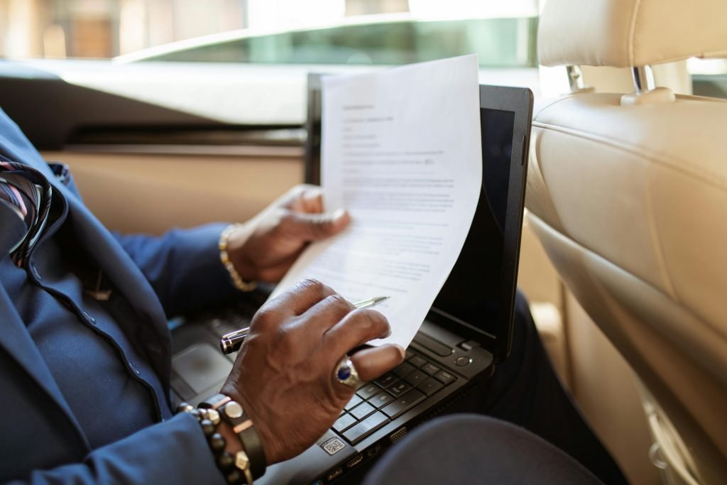 ZZP'er in zakelijke auto overweegt financial lease of privébezit